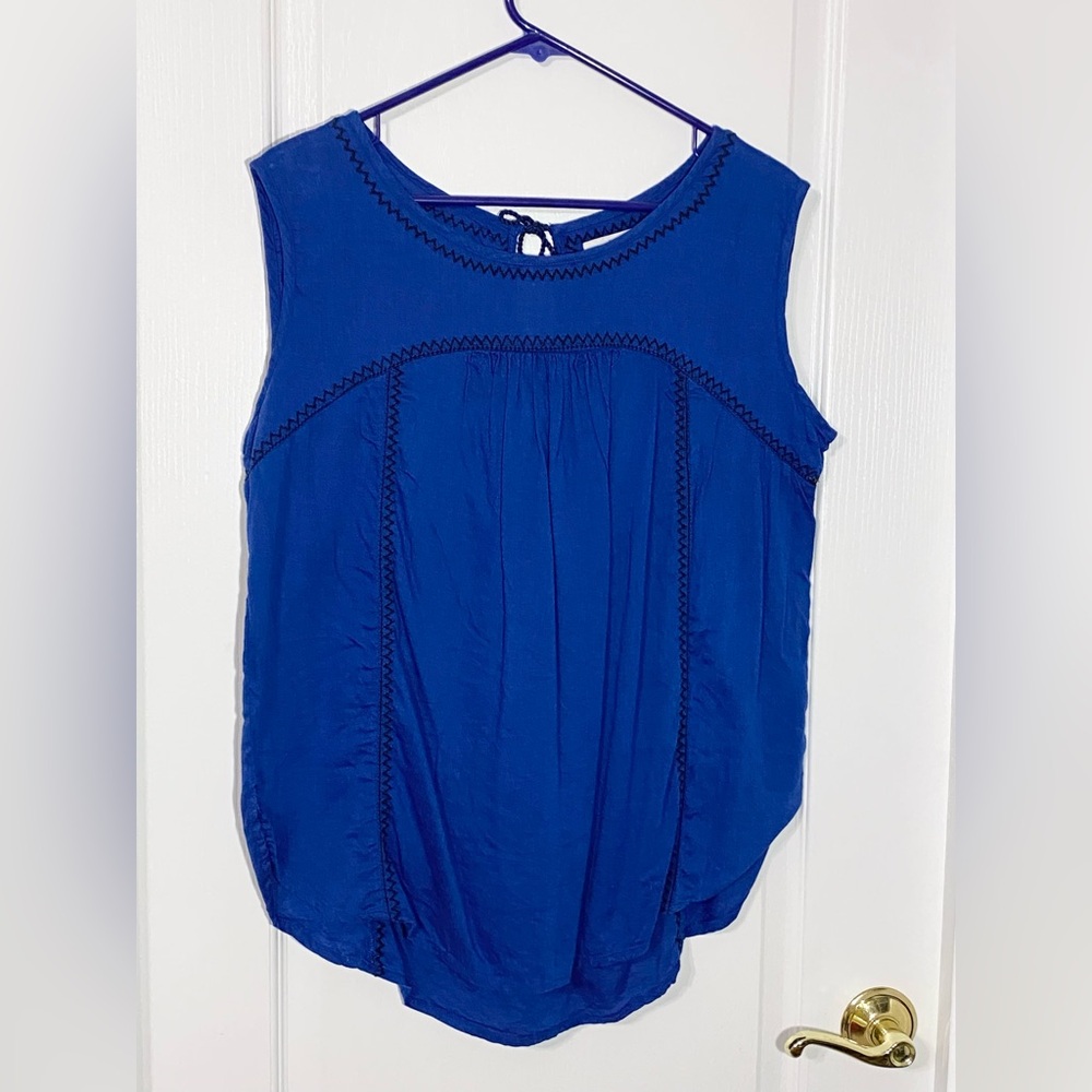 Anthro Velvet by Graham & Spencer Embroidered Sleeveless Blouse Blue XL